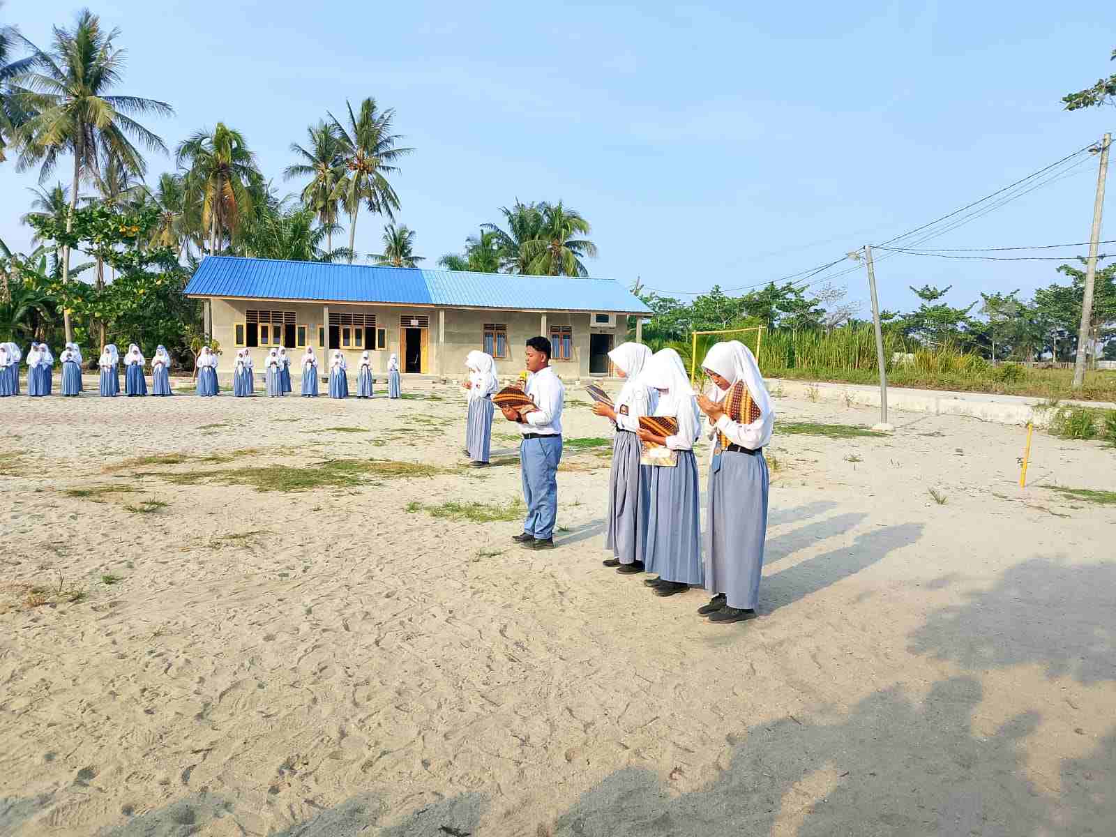 Polsek Lima Puluh Laksanakan Police Go To School di SMA/MA Plus Darul Ilmi