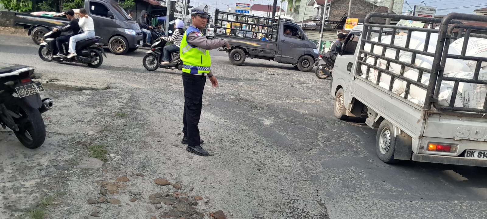 Pos Padat Sore Kamis, Sat Lantas Pematangsiantar Kawal 18 Titik Rawan Kepadatan Lalu Lintas