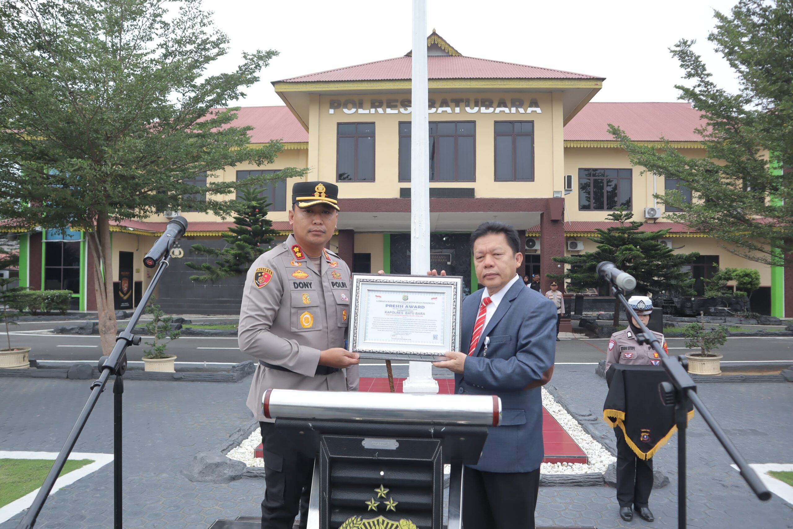 Polres Batu Bara Terima Presisi Award dari LEMKAPI atas Kinerja Pelayanan kepada Masyarakat
