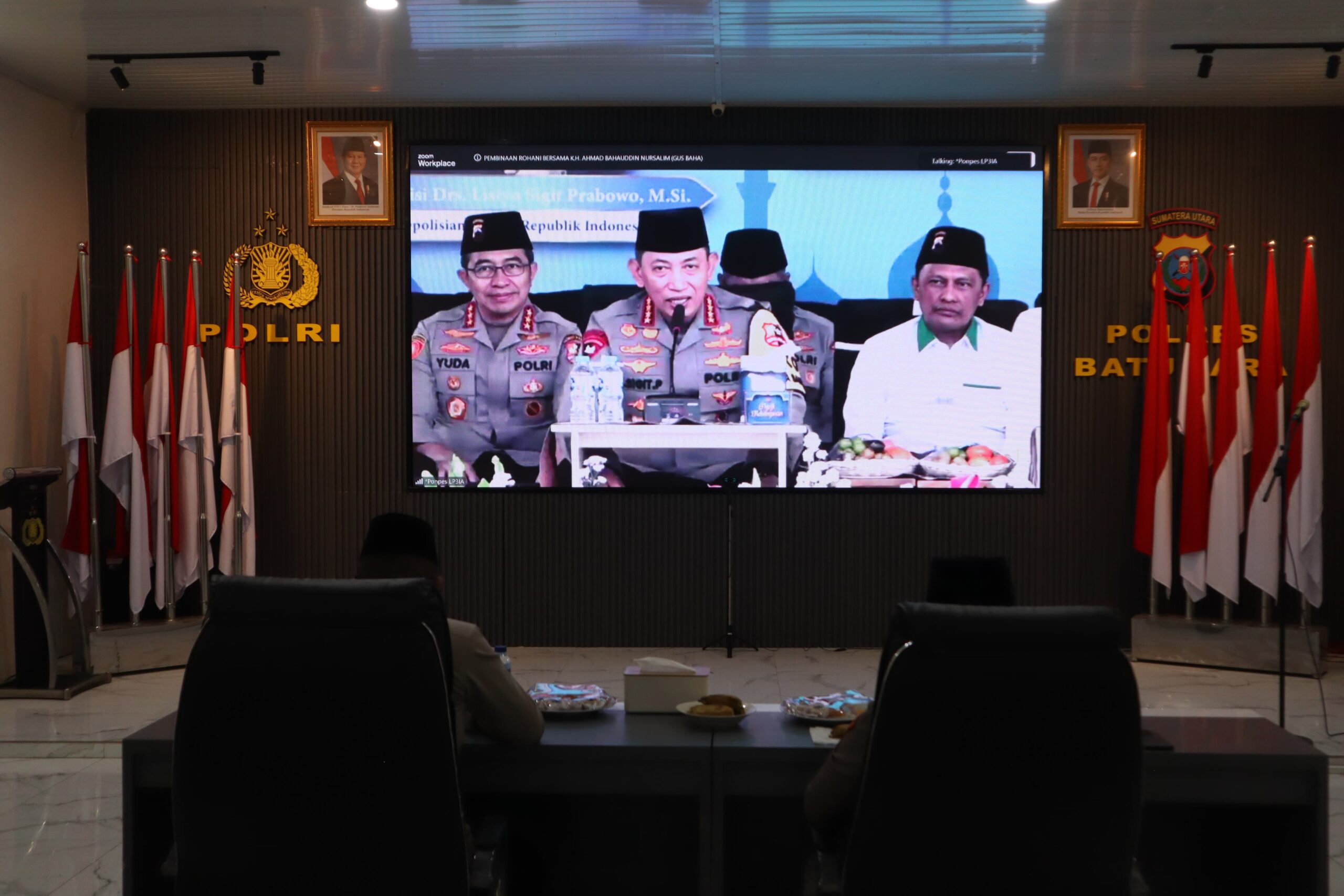 Polres Batu Bara Ikuti Pembinaan Rohani Bersama Kapolri dan Gus Baha Secara Virtual