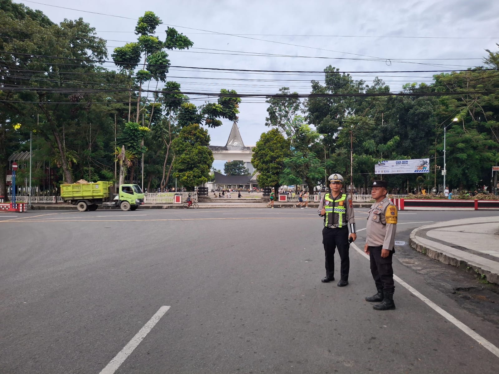 Sat Lantas Polres Pematangsiantar Jaga Dua Simpang Utama, Arus Lalu Lintas Pagi Minggu Terpantau Lancar