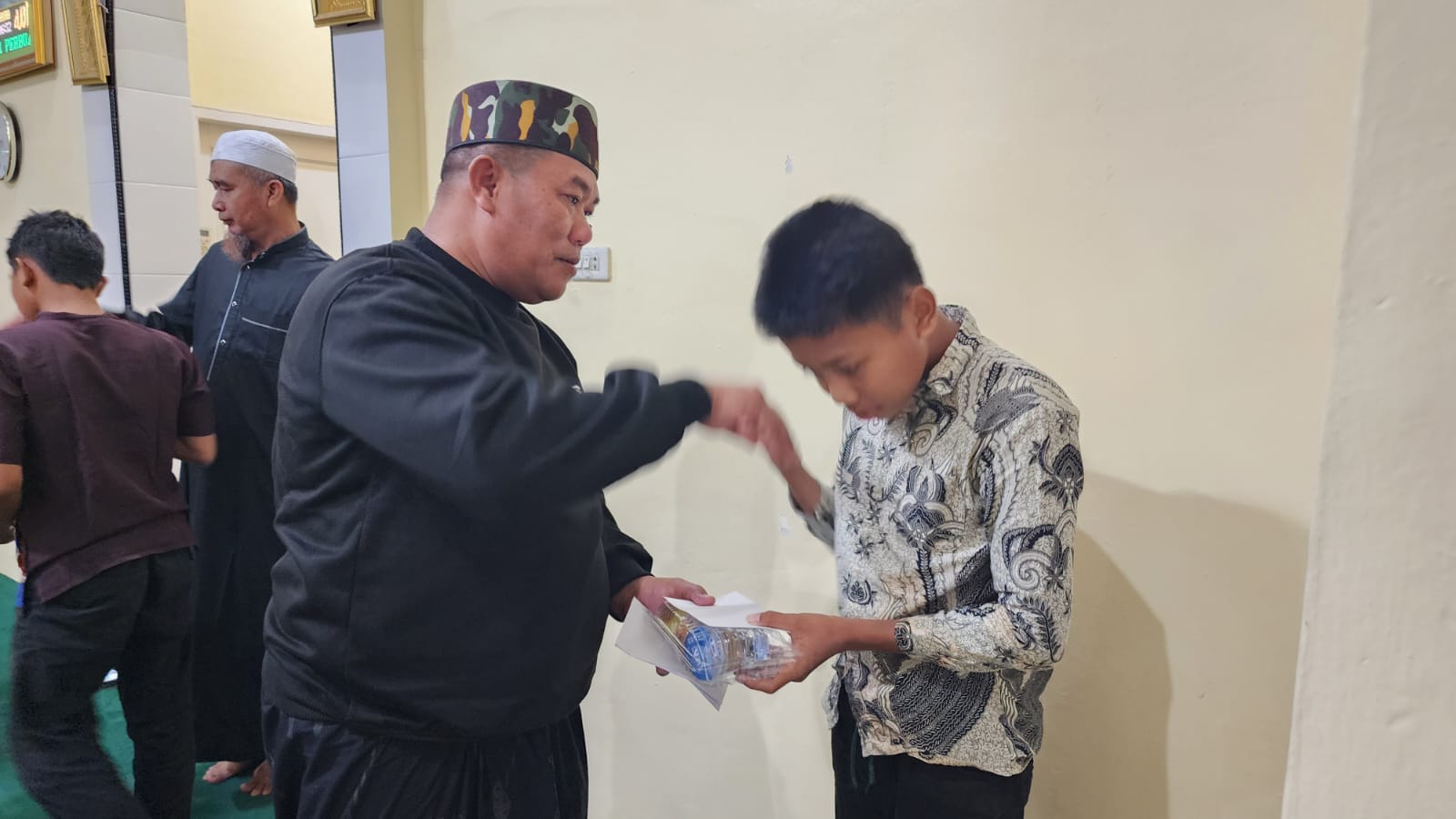 Polres Batu Bara Gelar Pengajian dan Santunan Anak Yatim